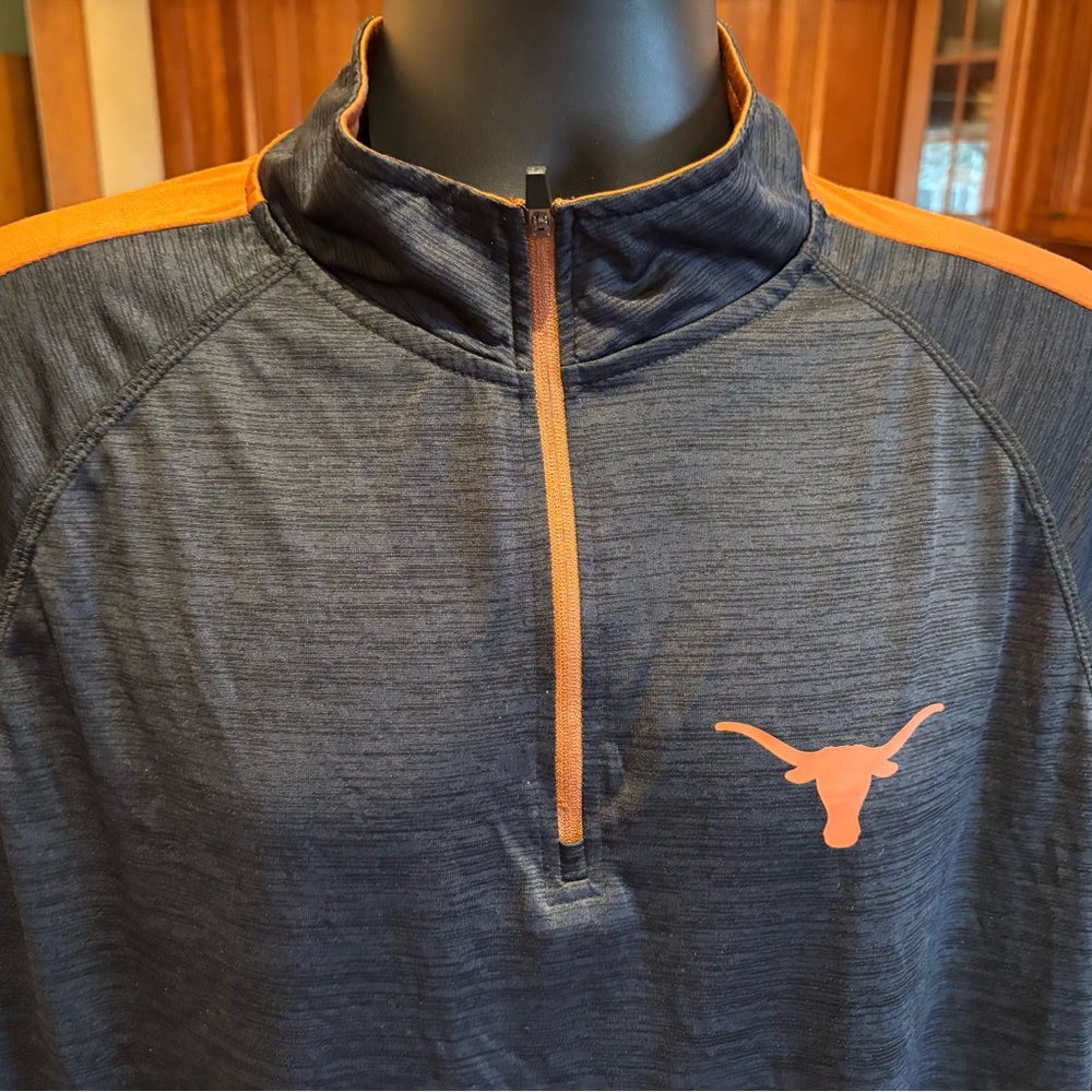Texas Longhorn men’s 1/4 zip pullover. Sharp black & orange w/logos front/back - Picture 4 of 8